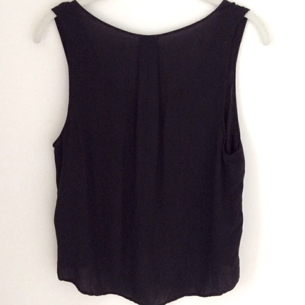 𝅺SILKY BLACK TOP - Picture 2 of 2